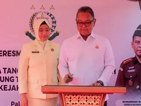 Kajati Sulteng Nuzul Rahmat R, S.H., M.H