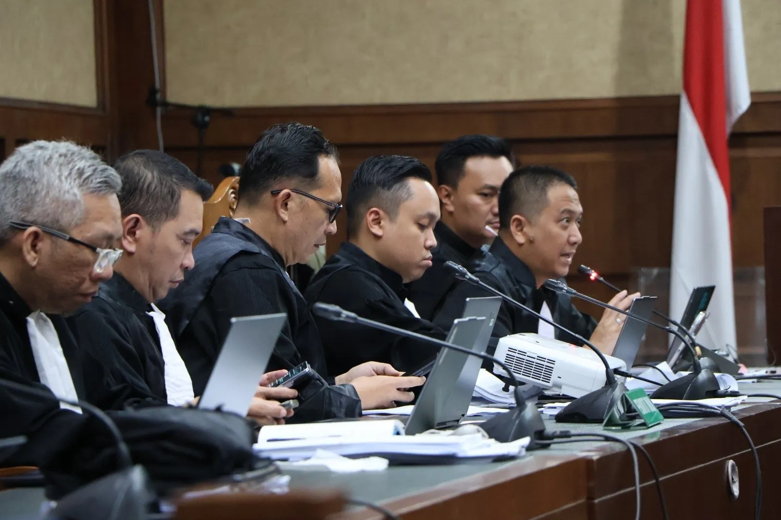 Tim JPU dalam persidangan perkara korupsi Chromebook di Kemendikbudristek