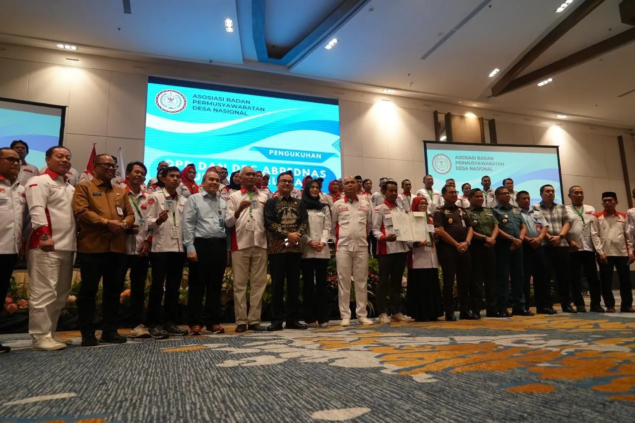 Jamintel Reda Manthovani dalam acara Sosialisasi Program Jaksa Garda Desa (Jaga Desa) sekaligus Pengukuhan Pengurus DPD dan DPC ABPEDNAS Provinsi Sulawesi Selatan