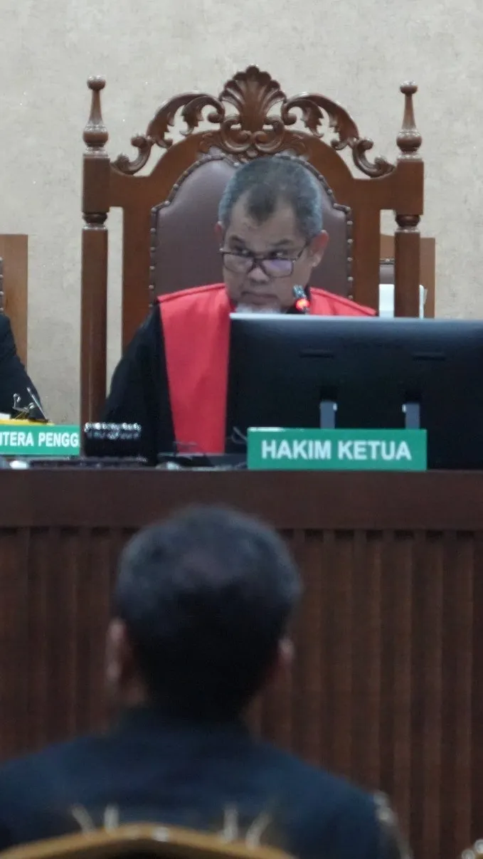 Sidang Perintangan Perkara Terdakwa Marcella Santoso dkk: Ahli Digital Foreksi Serahkan Laporan Pemeriksaan 134 Perangkat Elektronik