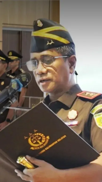 Kajati Kalsel Lantik Aspidmil, Kajari Tapin, dan Pejabat Struktural Baru di Lingkungan Kejati