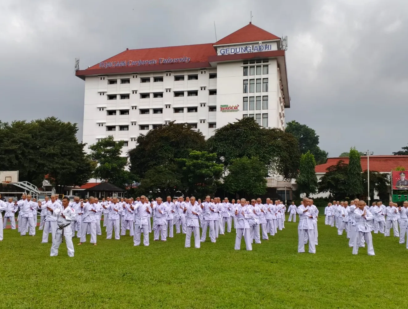 Siswa PPPJ Angkatan 83 Gelombang I-2026 mengikuti latihan beladiri Karate-Do Gojukai