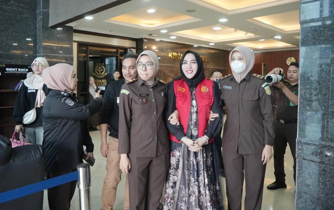 Kejati Sulsel Eksekusi Pemilik MH Cosmetic Berjuluk Ratu Emas, Mira Hayati, Terpidana Perkara Kosmetik Ilegal