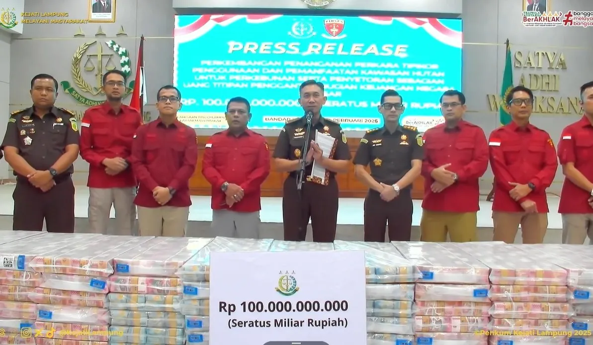 Kejati Lampung Terima Uang Titipan Rp100 Miliar Terkait Perkara Dugaan Tipikor Pemanfaatan Kawasan Hutan untuk Perkebunan