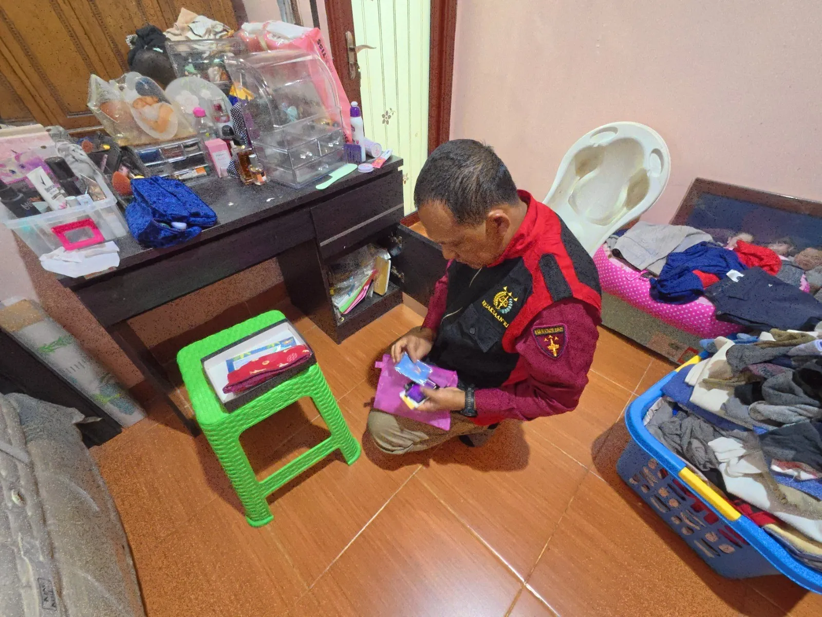 Kejati Sumsel Geledah Rumah Tersangka dan Kantor Cabang Jamkrindo Terkait Perkara Dugaan Korupsi Distribusi Semen PT KMM