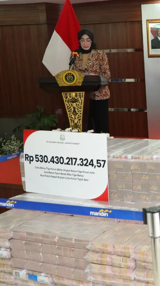 Kejari Jakarta Barat Setor Uang Rampasan Rp530,43 Miliar dari Perkara TPPU Judi Online Oe Hengky Wiryo ke Kas Negara