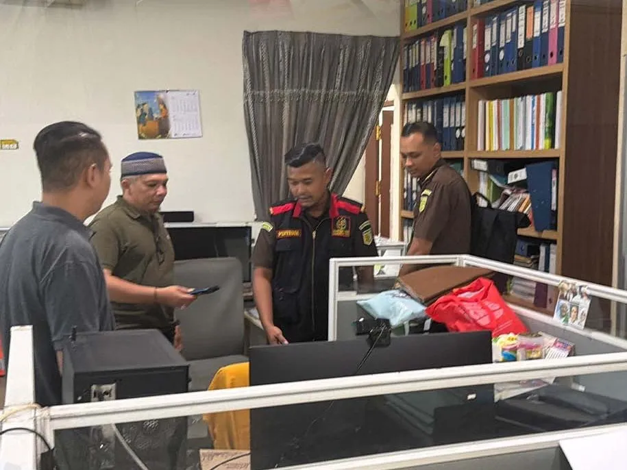 Kejati Kaltim Geledah Kantor Dinas ESDM Terkait Penanganan Perkara Dugaan Korupsi Pertambangan CV AJI