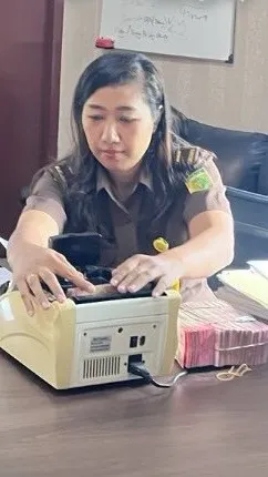 Kejari Bengkulu Terima Pengembalian Kerugian Negara dari Perkara Korupsi Gedung Labkesda Senilai Rp994,57 Miliar