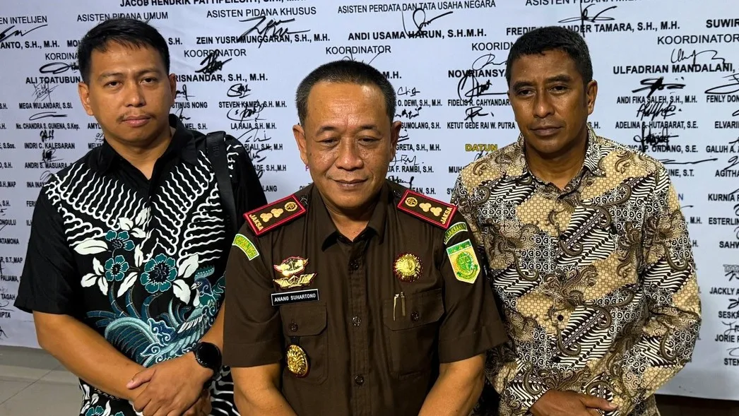 Kejari Kepulauan Siau Tahan Tersangka IKM dalam Perkara Korupsi Proyek Kelas Baru SMA