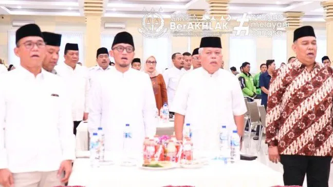 Dihadiri Wakil Menteri Umroh & Haji, Kajati Dr Harli Siregar Beri Santunan kepada Yatim Piatu dan Disabilitas di Buka Puasa Bersama MPI Sumut