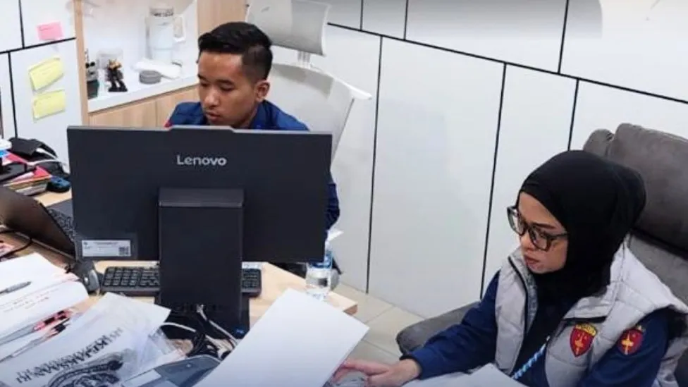 Tim Penyidik Kejati DK Jakarta Geledah 2 Kantor Ditjen di Kementerian PU