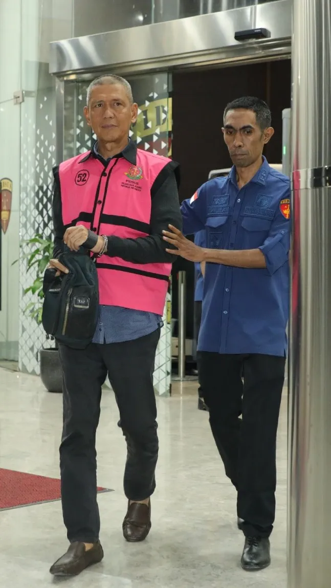 Tersangka perkara korupsi Petral