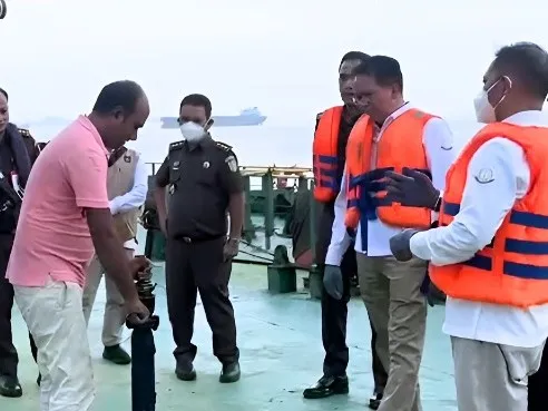 Tinjau 2 Kapal Sitaan di Kepri, Kepala BPA Kejaksaan RI Instruksi Percepatan  Penyelesaian Barang Rampasan Negara
