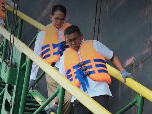 Tinjau 2 Kapal Sitaan di Kepri, Kepala BPA Kejaksaan RI Instruksi Percepatan  Penyelesaian Barang Rampasan Negara