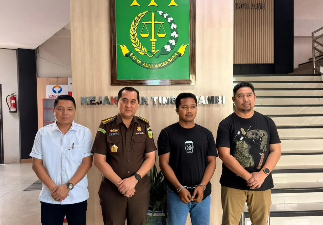 Tim SIRI Kejagung dan Kejati Jambi Amankan DPO Terpidana Kasus Persetubuhan dengan Anak