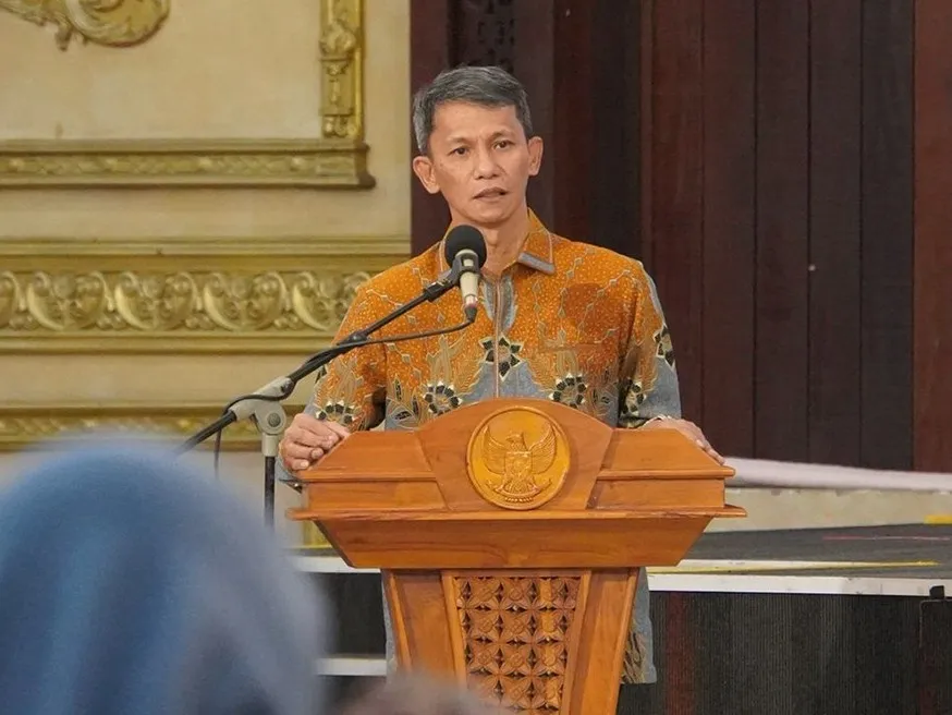 Terima Penghargaan PKBM Award Kalbar 2026, Kajati Dr Emilwan Ridwan Didaulat Menjadi Bapak Asuh PKBM Kalbar