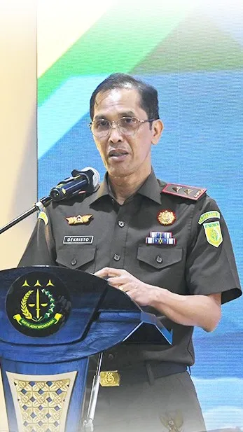 Kajati Jabar  Dr. Hermon Dekristo, S.H., M.H.