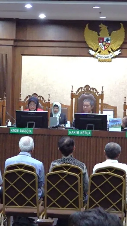 JPU Tuntut 5 Terdakwa  Perkara Korupsi Tata Kelola Pertamina Jilid II Penjara 6-12 Tahun, Denda Rp1 Miliar, dan Uang Pengganti 5 Miliar