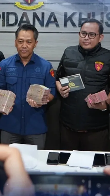 Jejak Pungli ESDM Jatim Terkuak, Tim Penyidik Kejati Jatim Sita Uang dan Kendaraan Mewah Milik Tersangka