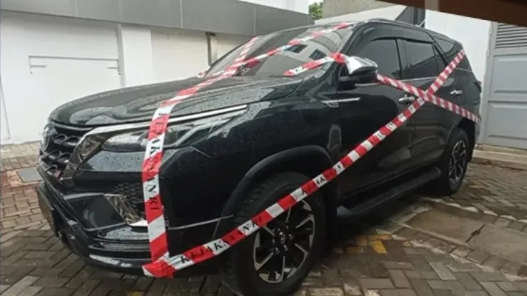 Jejak Pungli ESDM Jatim Terkuak, Tim Penyidik Kejati Jatim Sita Uang dan Kendaraan Mewah Milik Tersangka