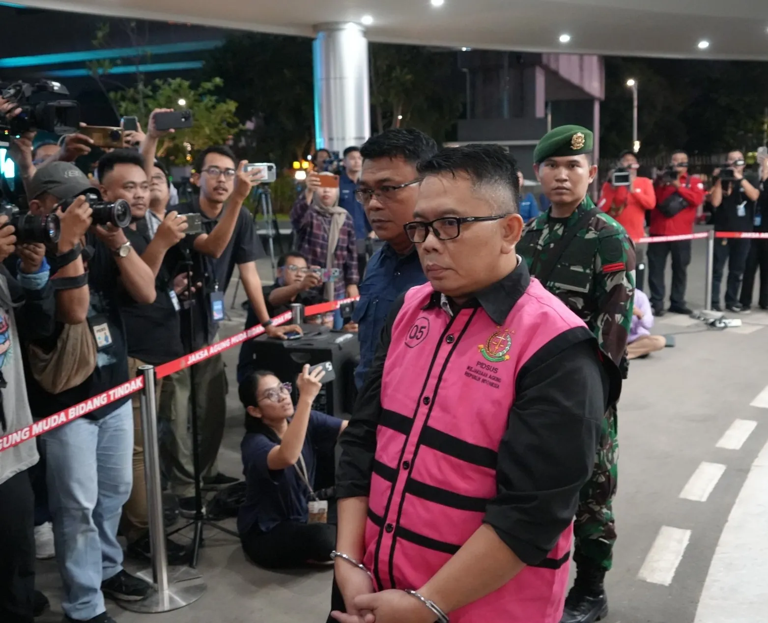 Peran Para Tersangka