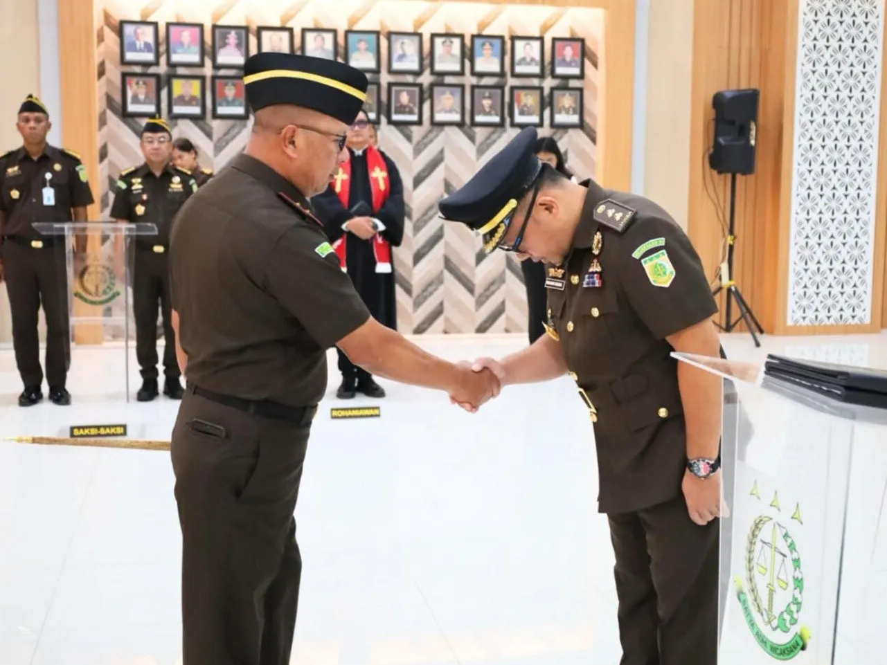 Kajati NTB Wahyudi, S.H., M.H.,  melantik  Dr. Rabani Meryanto Halawa, S.H., M.H sebagai Aspidum