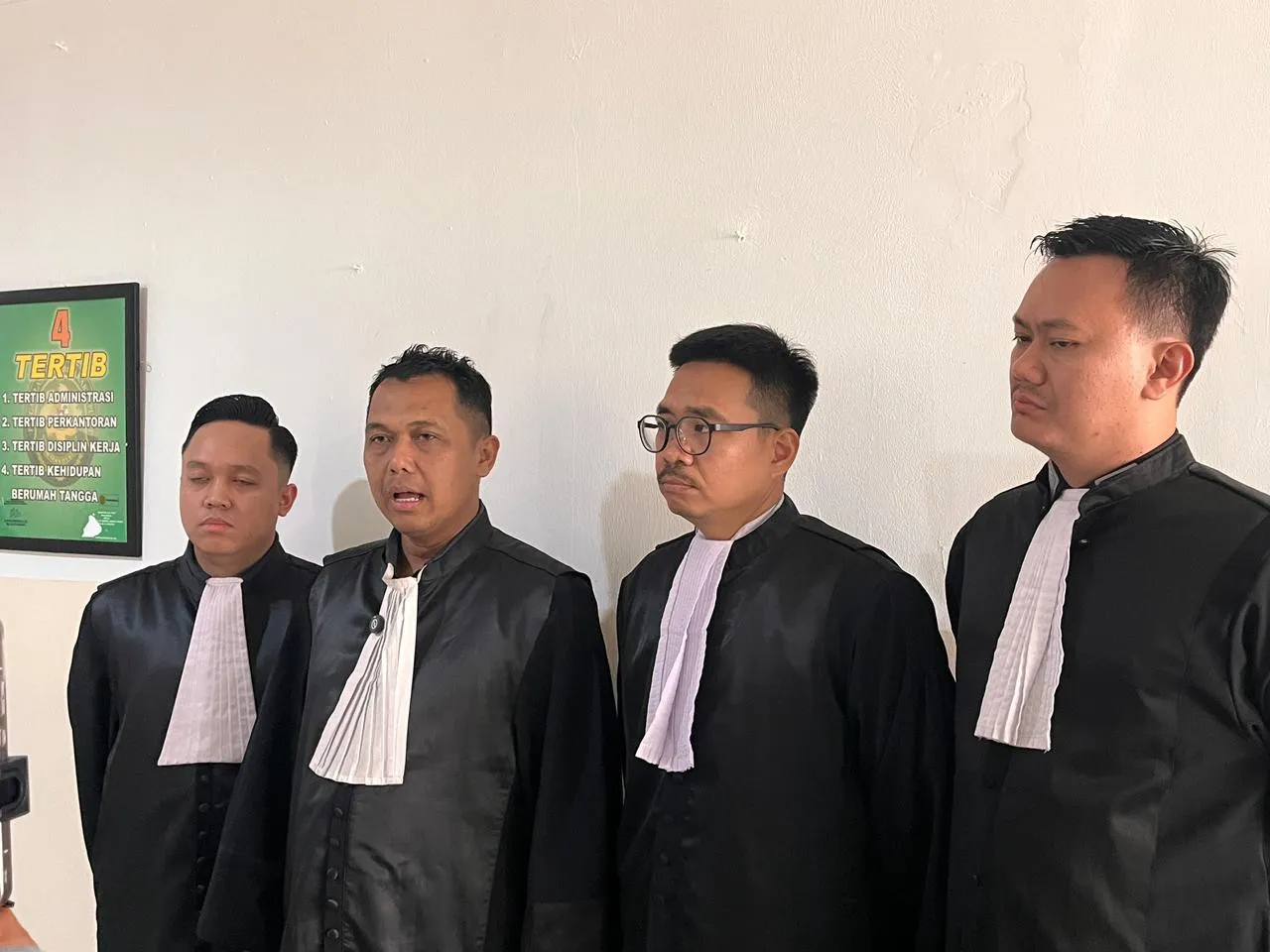 &ldquo;Hingga pembacaan replik hari ini, tidak ditemukan laporan dari pihak Ibam yang menghambat jalannya persidangan,&rdquo;