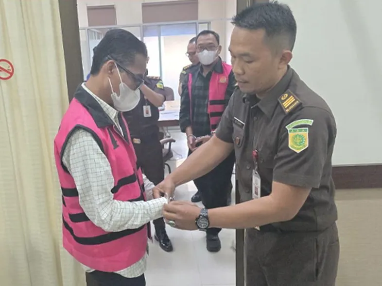 Sita Uang Rp1,88 Miliar, Kejati Aceh Tahan 3 Tersangka Kasus Pengelolaan Beasiswa di BPSDM