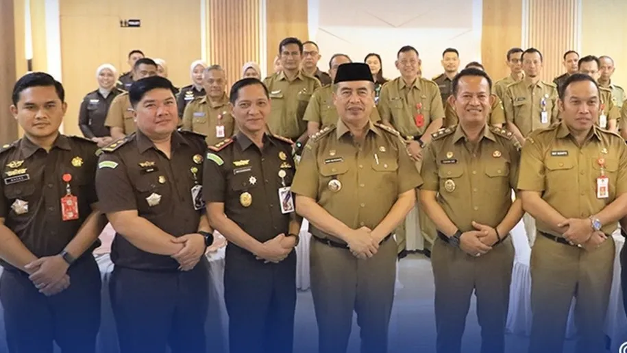 Perkuat Sinergi Pendampingan, Kejari Kabupaten Madiun Terima SK Bupati Proyek Pembangunan Infrastruktur Strategis TA 2026