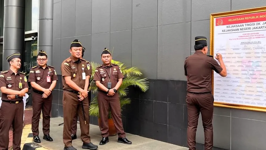 Pertahankan WBBK dan WBBM Tahun 2026, Kajari dan Jajaran Kejari Jakarta Selatan Tandatangani Komitmen Bersama