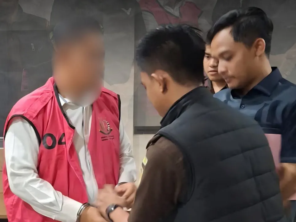 Kejari Jakarta Timur Tetapkan 3 Tersangka Perkara Dugaan Korupsi Pengadaan Mesin Jahit di Sudin PPKUKM Senilai Rp9 Miliar