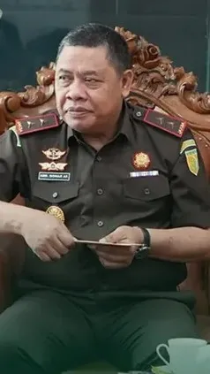 Terima Kunjungan Komisioner Komjak RI, Kajati Jatim Tegaskan Komitmen Dukung Pengawasaan Penegakan Hukum