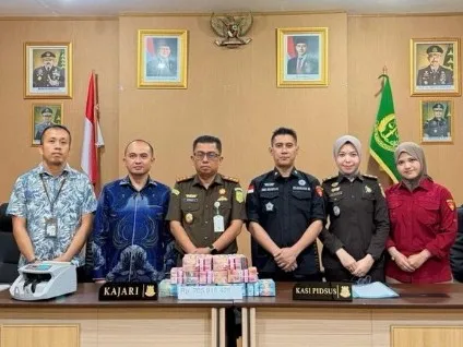 Kejari Bulukumba Terima Pengembalian Kerugian Negara Rp1,4 Miliar Terkait Kasus Korupsi Beras SPHP Bulog