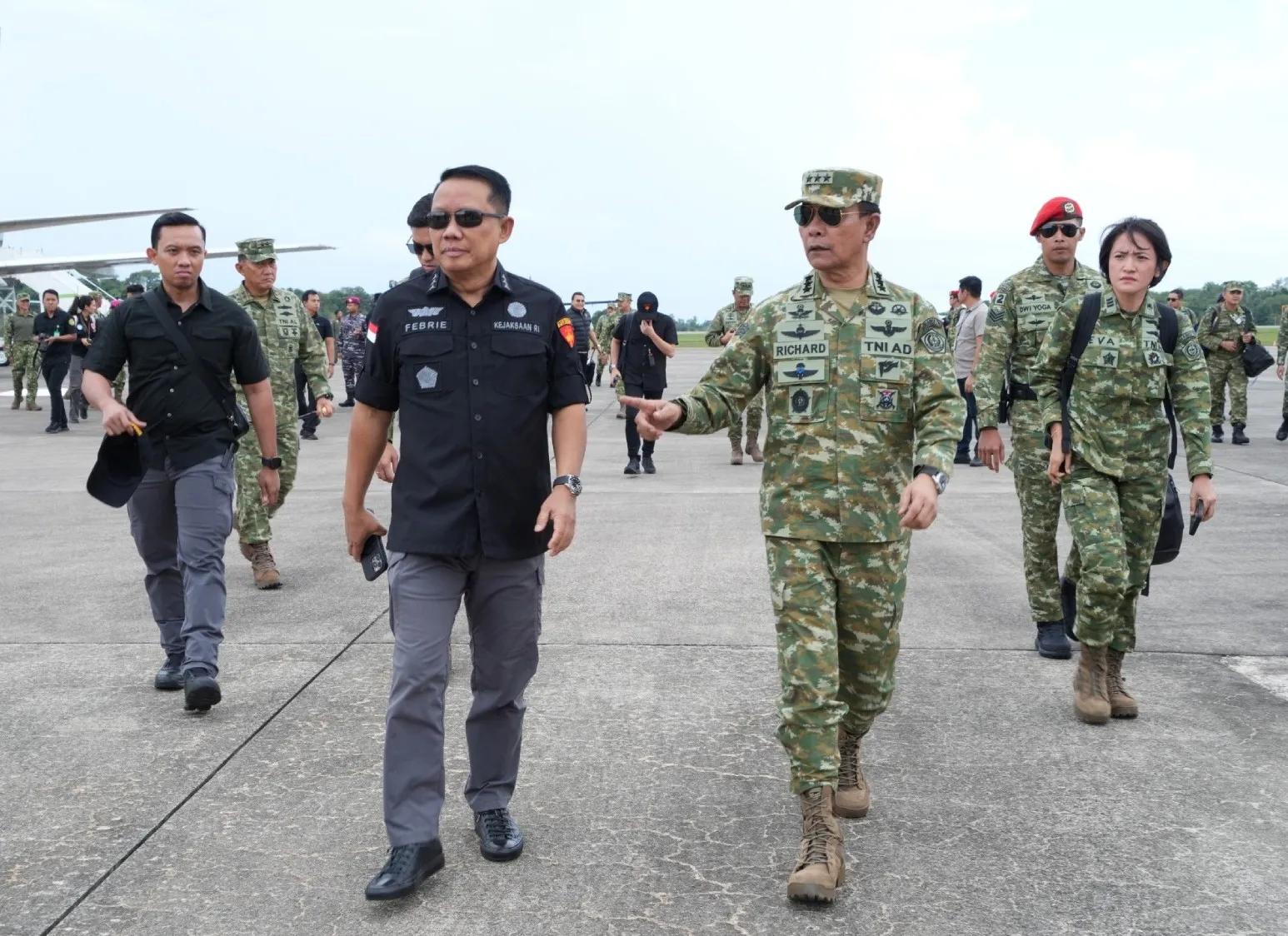 Cegah Penyelundupan SDA Strategis, Satgas PKH Tinjau Kontainer Berisi Mineral Rare Earth di Batam