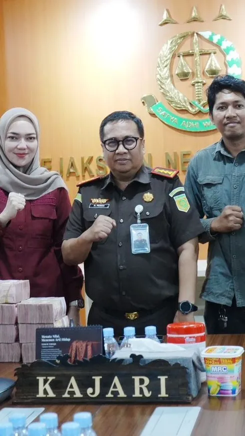 Terpidana Kasus Kosmetik Bermerkuri Si Ratu Emas Mira Hayati Bayar Pidana Denda Rp 1 Miliar di Kejari Makassar