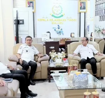 Kajati Maluku menerima kunjungan Wali Kota Ambon