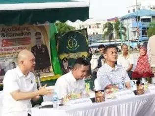 OM JAK Kejati Kepri Hadir di Tepi Laut Tanjungpinang Beri Penyuluhan Sembari Pemeriksaan Kesehatan Gratis