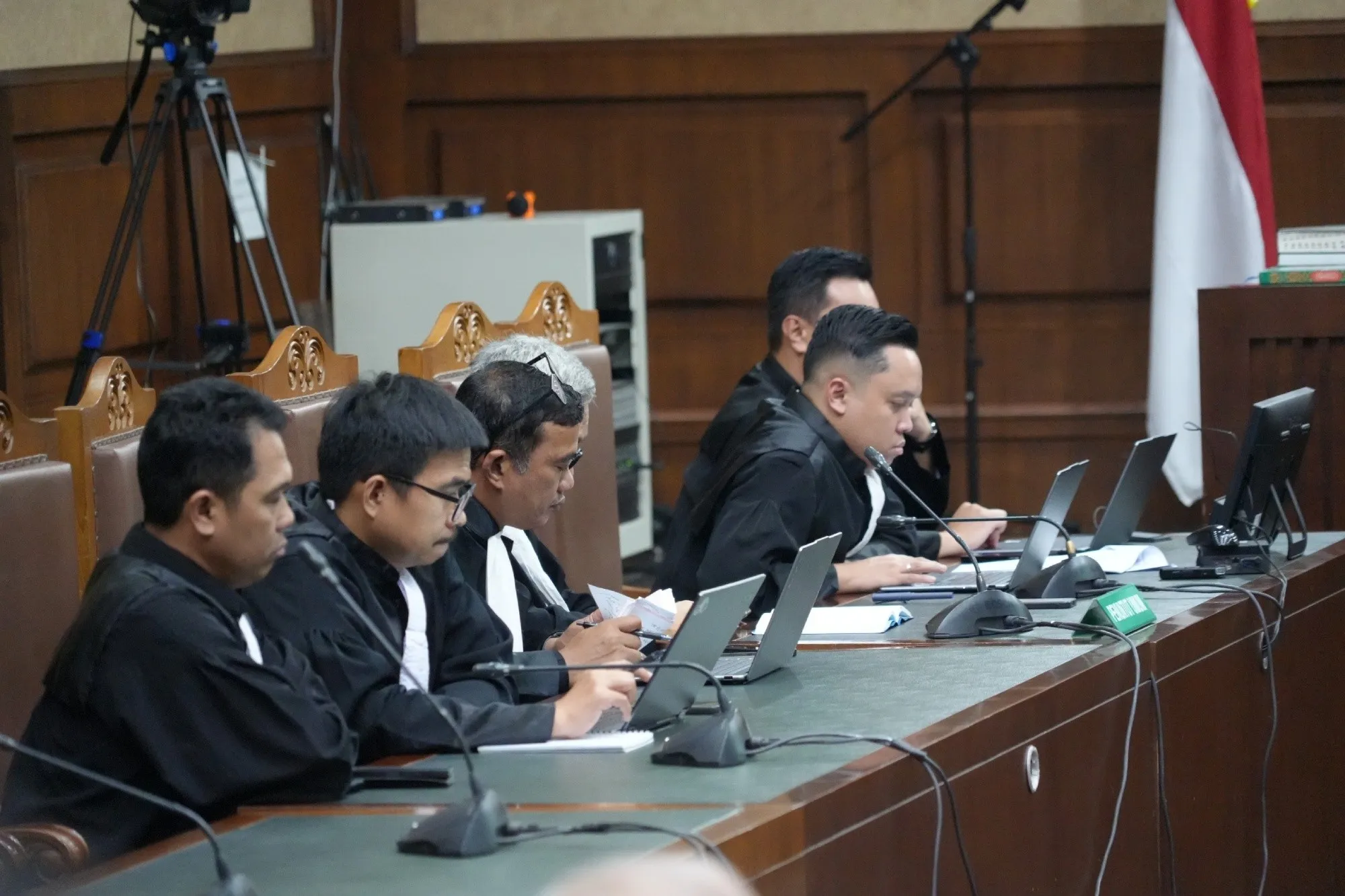 Penjelasan Absenya Pihak Google