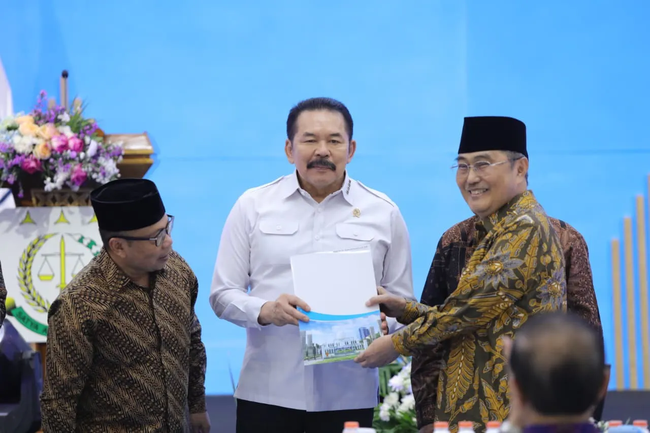 Diskusi Publik berskala nasional dengan tema 