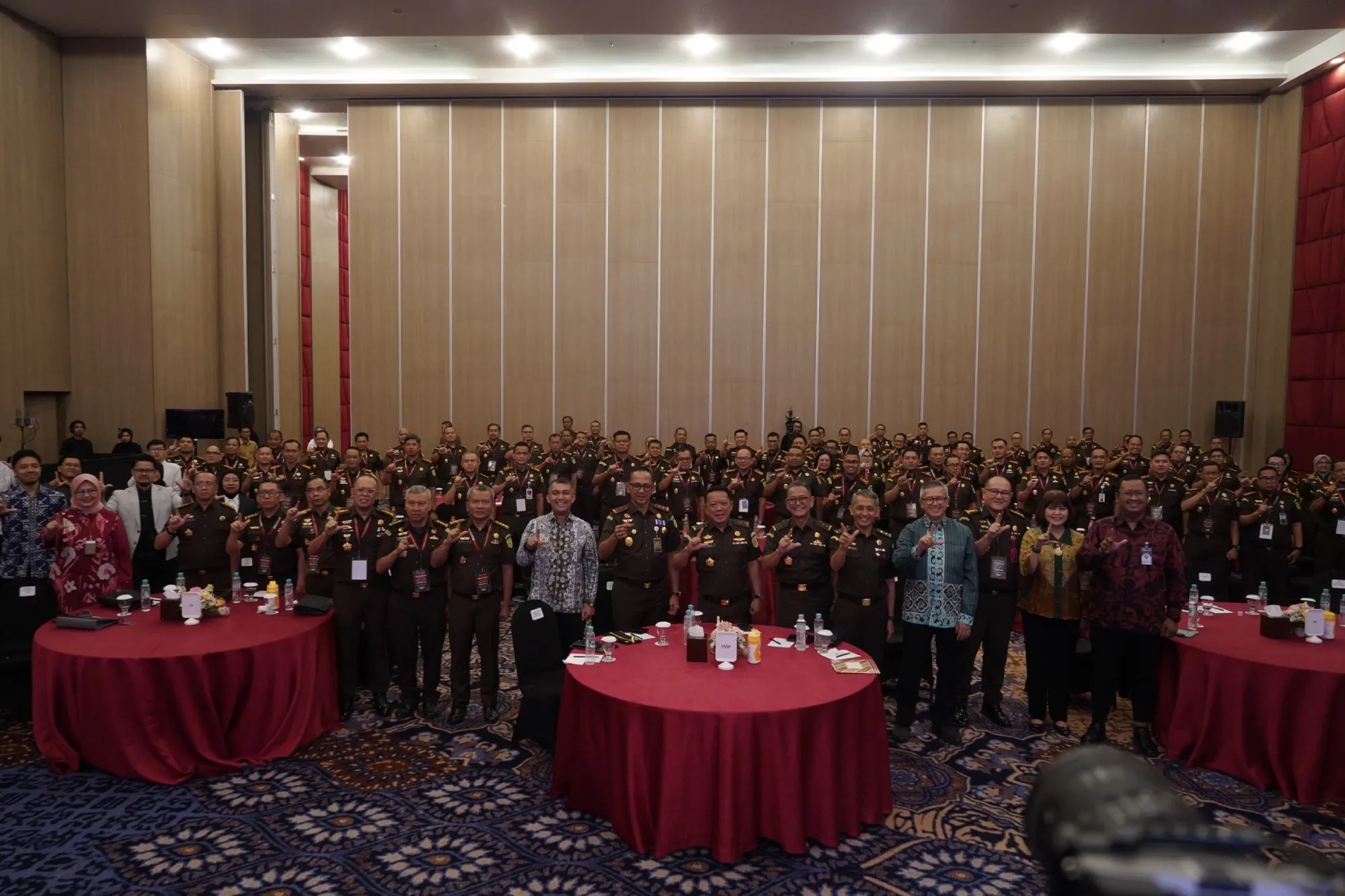 Bekali Aspidsus dan Kajari Se-Indonesia,  Jampidsus Buka Kegiatan Peningkatan Kapasitas Kepemimpinan dan Public Speaking di Makassar
