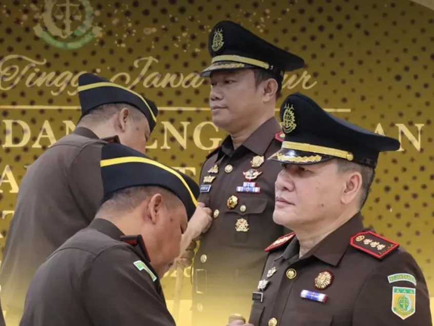 Kajati Jatim melantik Kajari Banyuwangi dan Situbondo