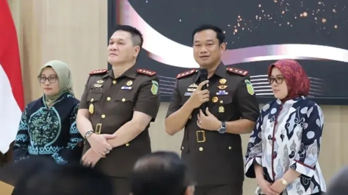 Kajati Jatim melantik Kajari Banyuwangi dan Situbondo