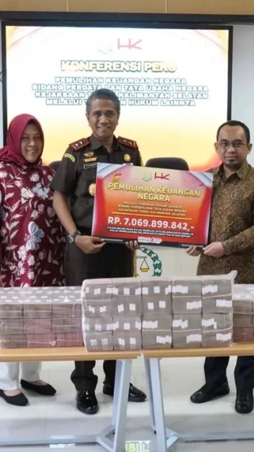 Mediasi Tercapai, Datun Kejati Kalsel Pulihkan Keuangan Negara Rp7,06 Miliar dari Proyek Jembatan Penghubung Pulau Kalimantan&ndash;Pulau Laut