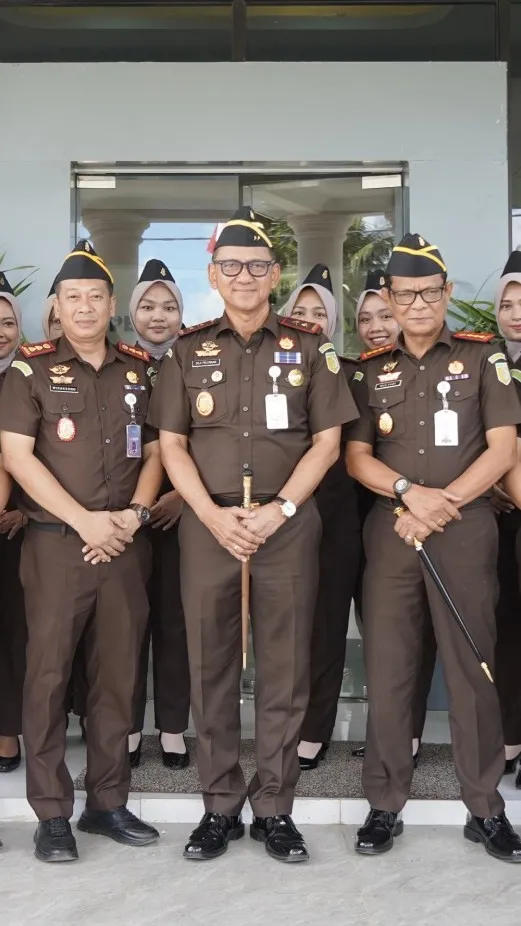 Kunker ke Cabjari Bone di Kajuara, Kajati Sulsel Tinjau Fasilitas dan Pastikan Kinerja Jajaran
