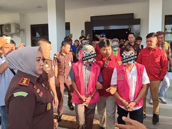 Kejari Lombok Tengah Tetapkan 4 Tersangka Perkara Dugaan Korupsi Pengadaan Dump Truck dan Arm Rol