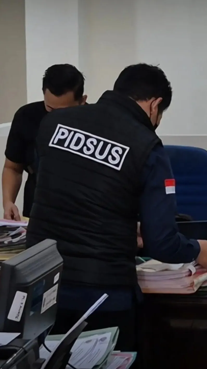 Kejari Tulungagung Geledah 2 Kantor Instansi Pemerintah Terkait Penyidikan Perkara Dugaan Korupsi Pengadaan Tanah Griyo Kanjengan